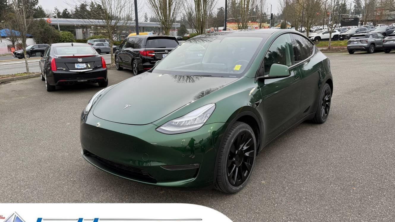 TESLA MODEL Y 2020 5YJYGDEE2LF012909 image